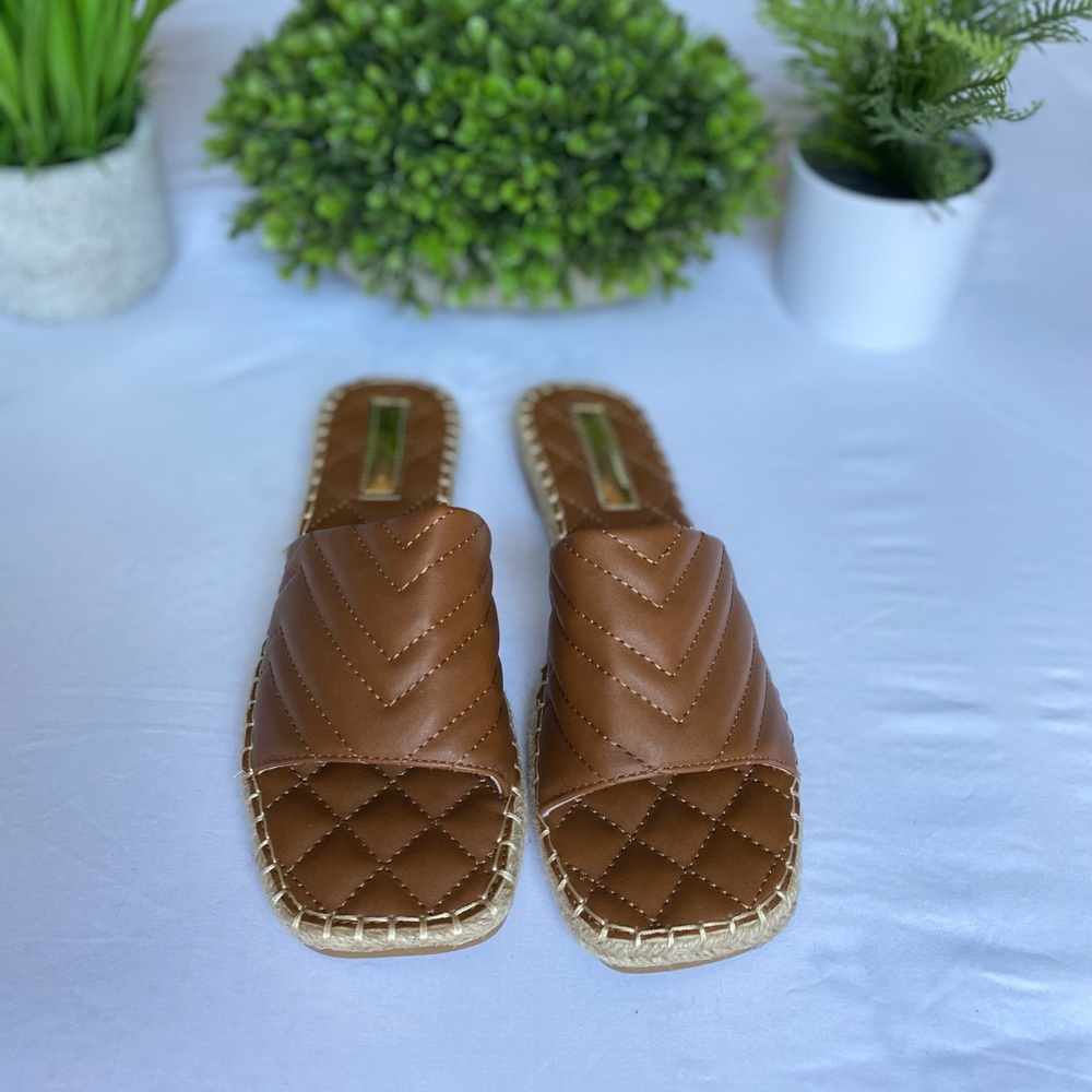 Quilted brown mules/slippers size 7.5 for summer